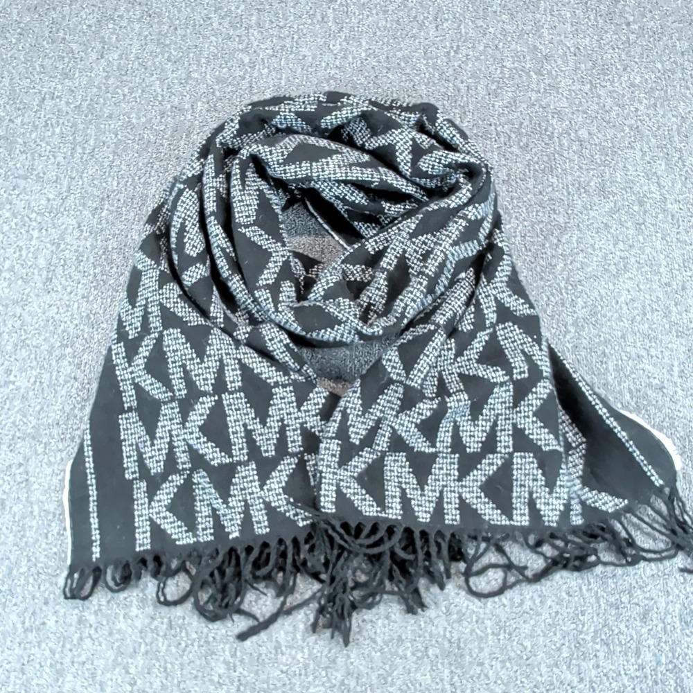 Michael Kors Luxury Monogram Logo Scarf Unisex OS Black Grey Fringe Winter Knit